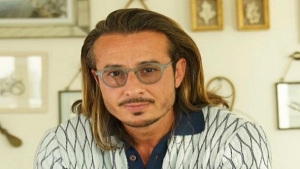 المخرج الإماراتي علي مصطفى يبدأ التحضير للجزء الثاني من فيلم "دار الحي"